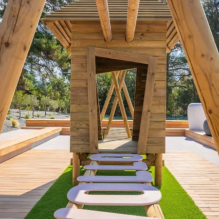 Aparthotel Aminess Younique Vollo Residences 5*